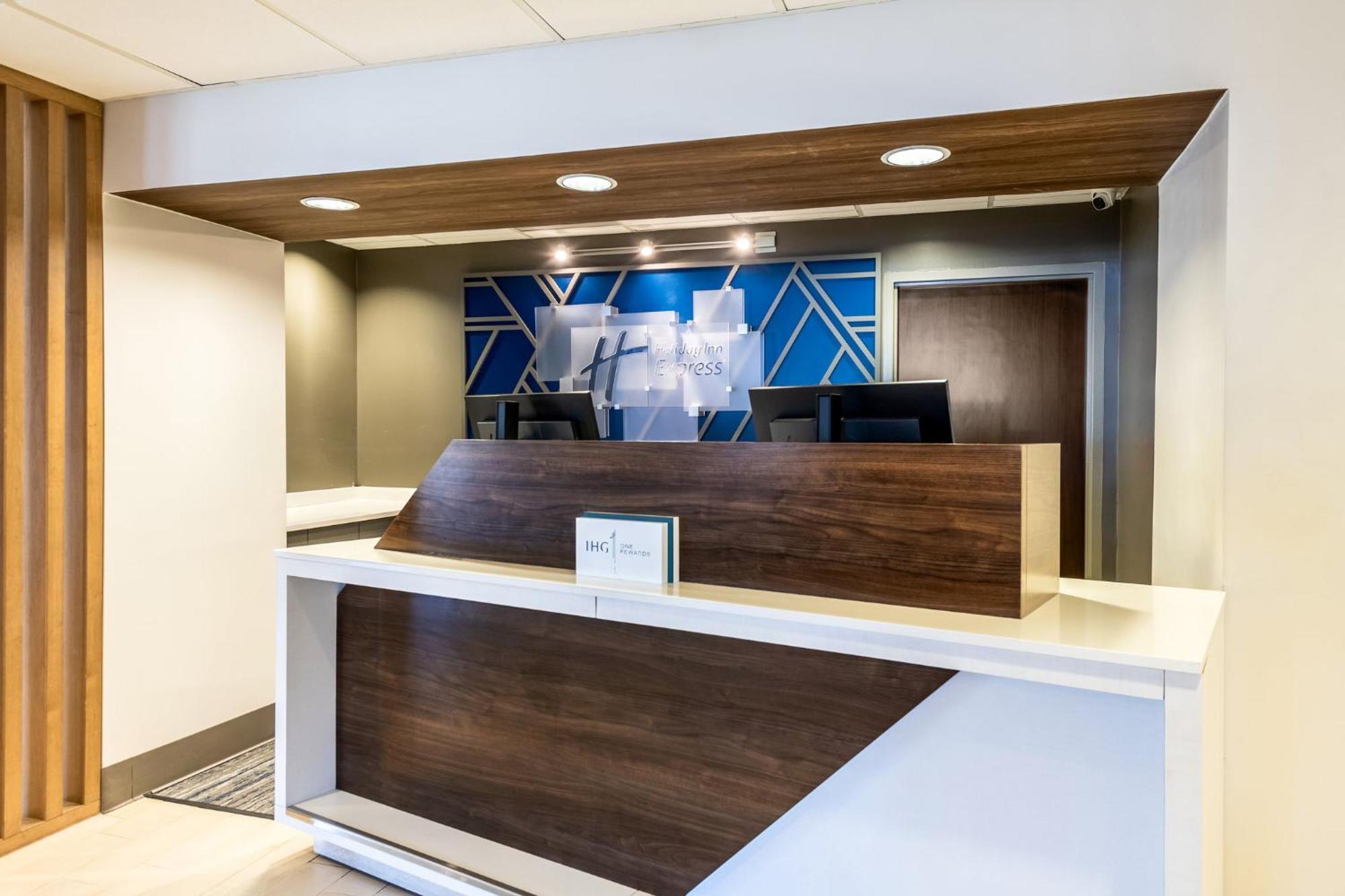 Holiday Inn Express Hotels- Hampton By Ihg Kültér fotó