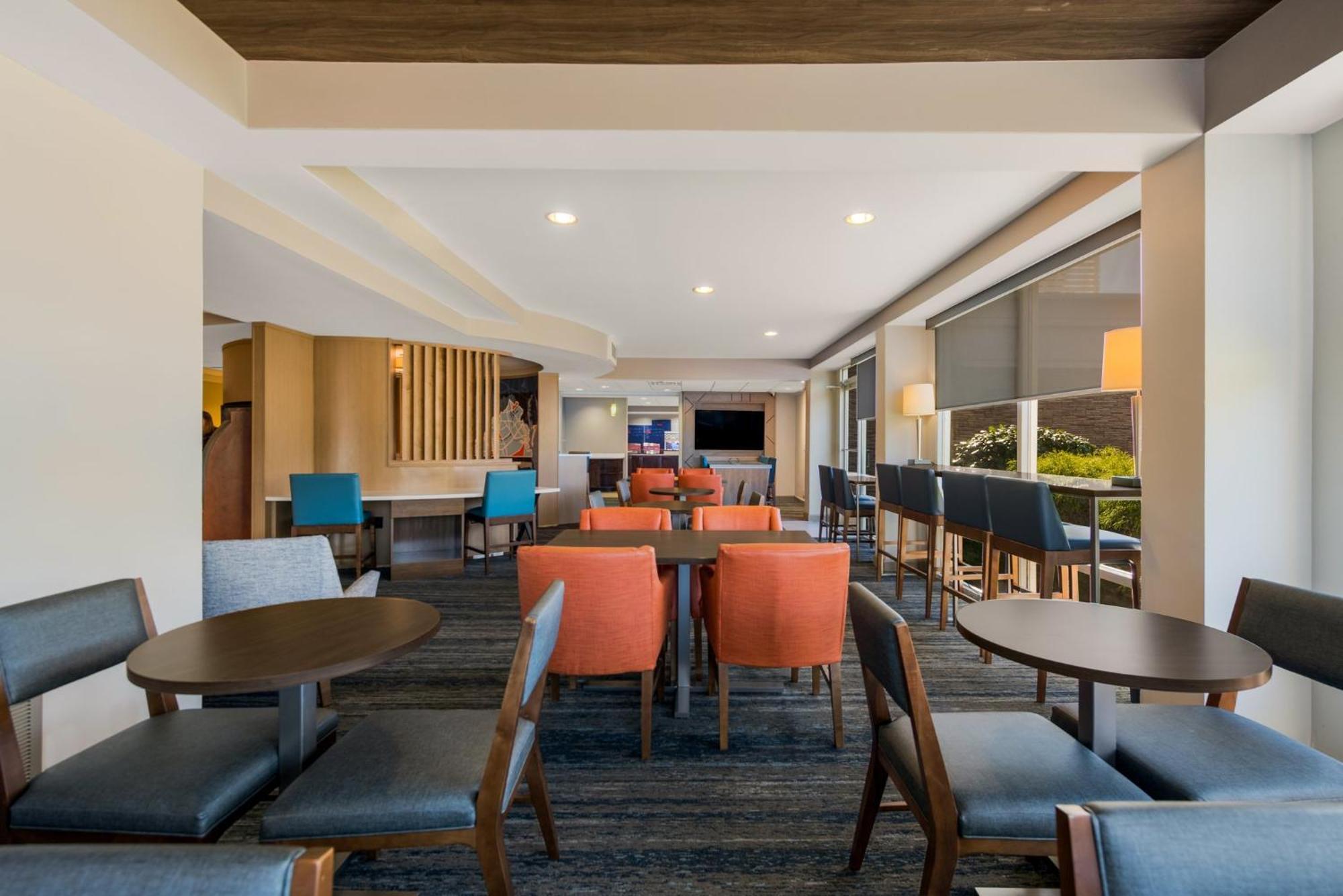 Holiday Inn Express Hotels- Hampton By Ihg Kültér fotó