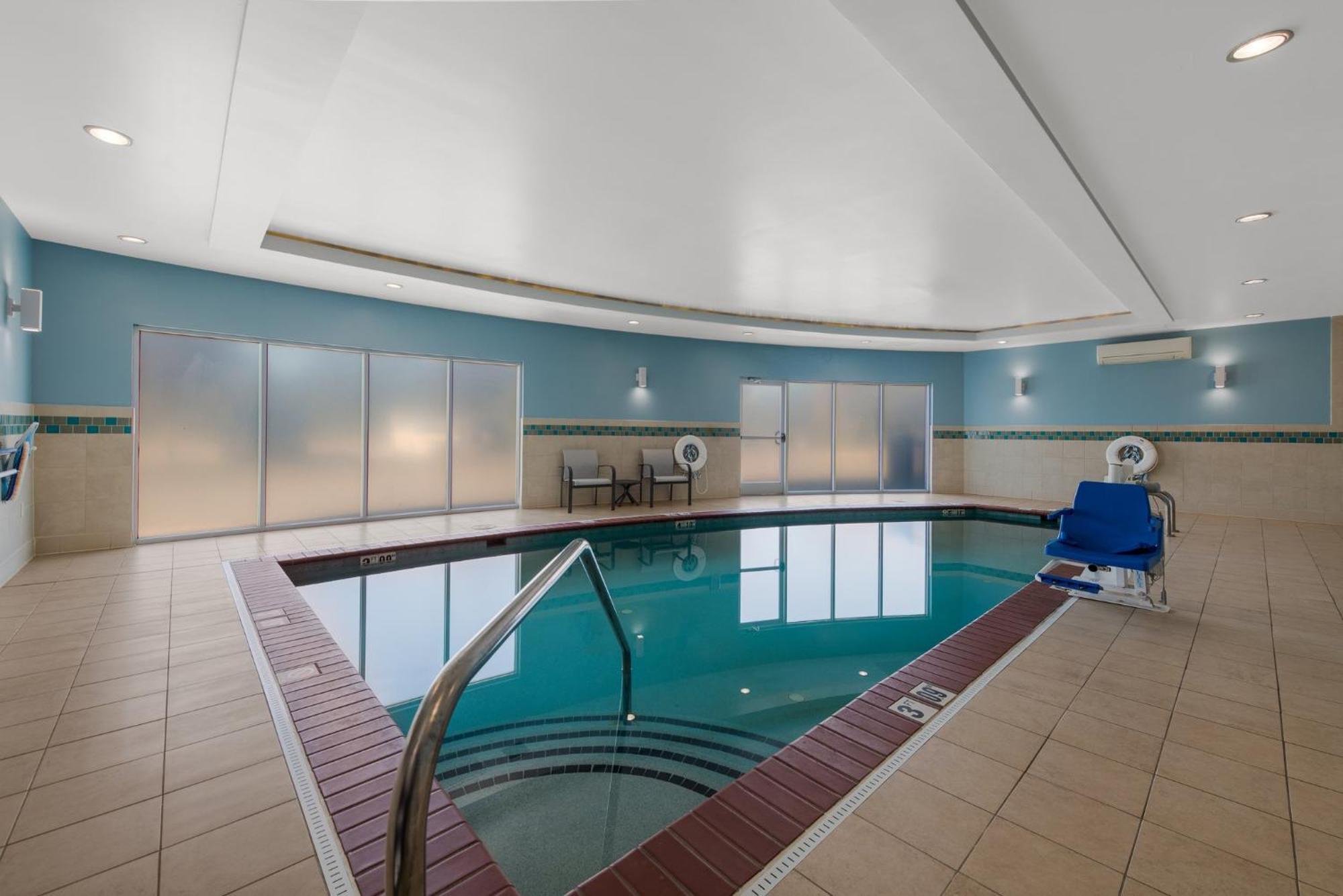 Holiday Inn Express Hotels- Hampton By Ihg Kültér fotó