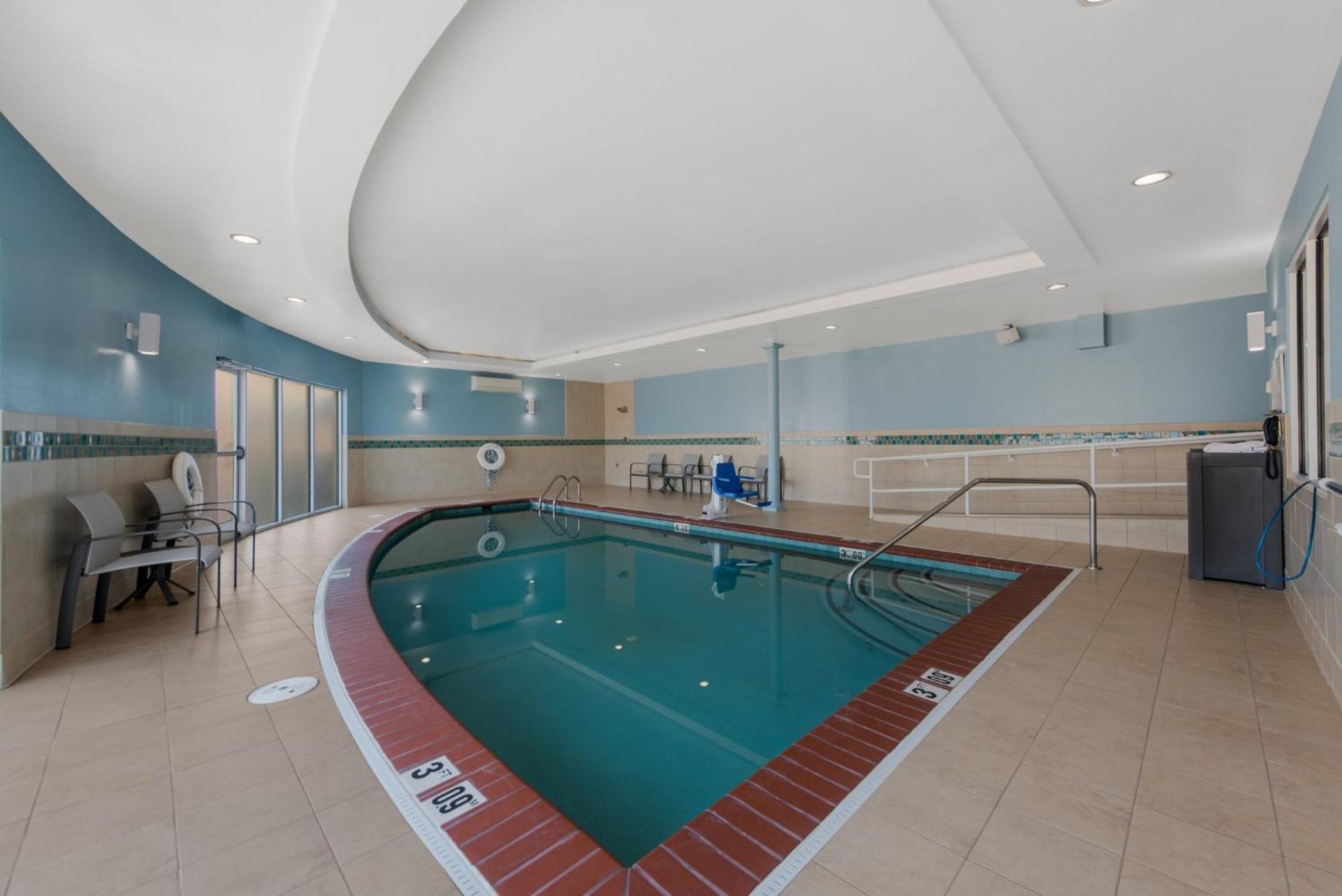 Holiday Inn Express Hotels- Hampton By Ihg Kültér fotó