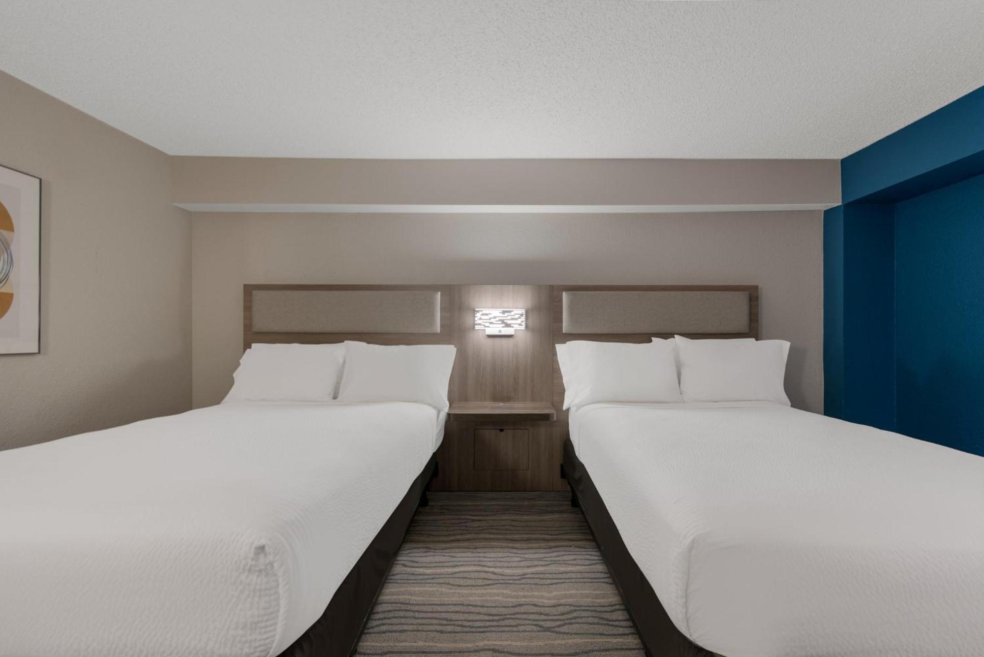 Holiday Inn Express Hotels- Hampton By Ihg Kültér fotó